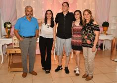 Foto de la galería: Año Nuevo: distintas familias se reunieron para recibir al 2019 en Armando Lío