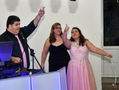 Foto de la galería: Dana festejó los 15 rodeada de la buena onda de sus seres queridos