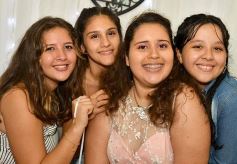 Foto de la galería: Dana festejó los 15 rodeada de la buena onda de sus seres queridos