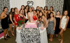 Foto de la galería: Dana festejó los 15 rodeada de la buena onda de sus seres queridos