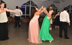 Foto de la galería: Dana festejó los 15 rodeada de la buena onda de sus seres queridos