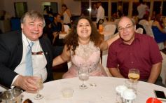 Foto de la galería: Dana festejó los 15 rodeada de la buena onda de sus seres queridos