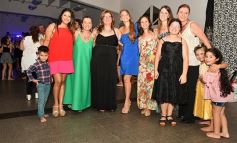 Foto de la galería: Dana festejó los 15 rodeada de la buena onda de sus seres queridos