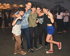 Foto de la galería: Dana festejó los 15 rodeada de la buena onda de sus seres queridos