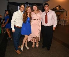 Foto de la galería: Dana festejó los 15 rodeada de la buena onda de sus seres queridos