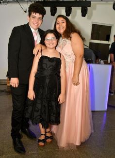 Foto de la galería: Dana festejó los 15 rodeada de la buena onda de sus seres queridos