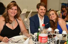 Foto de la galería: Dana festejó los 15 rodeada de la buena onda de sus seres queridos