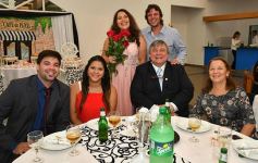 Foto de la galería: Dana festejó los 15 rodeada de la buena onda de sus seres queridos