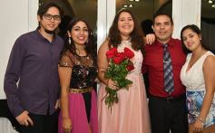 Foto de la galería: Dana festejó los 15 rodeada de la buena onda de sus seres queridos