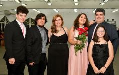 Foto de la galería: Dana festejó los 15 rodeada de la buena onda de sus seres queridos