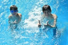 Foto de la galería: Domingo en la pileta del Club IPLyC