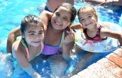 Foto de la galería: Domingo en la pileta del Club IPLyC