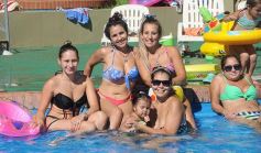 Foto de la galería: Domingo en la pileta del Club IPLyC