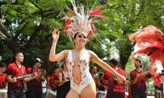 Foto de la galería: Calentando motores: lanzaron los Carnavales Misioneros en la plaza 9 de Julio