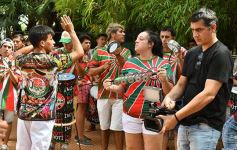 Foto de la galería: Calentando motores: lanzaron los Carnavales Misioneros en la plaza 9 de Julio