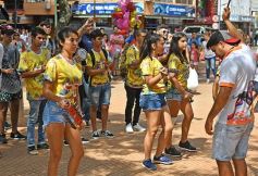Foto de la galería: Calentando motores: lanzaron los Carnavales Misioneros en la plaza 9 de Julio