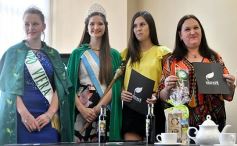 Foto de la galería: Comenzó la Fiesta Nacional del Té