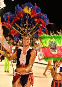 Foto de la galería: Carnavales posadeños: más de 40 mil personas disfrutaron en el cuarto tramo de la Costanera
