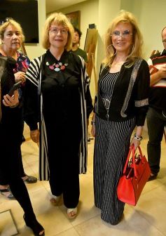 Foto de la galería: Con eje en el protagonismo de la mujer, artistas misioneras exponen obras en la Legislatura
