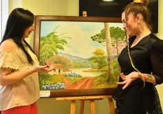 Foto de la galería: Con eje en el protagonismo de la mujer, artistas misioneras exponen obras en la Legislatura
