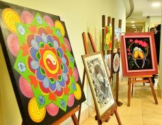 Foto de la galería: Con eje en el protagonismo de la mujer, artistas misioneras exponen obras en la Legislatura