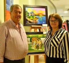 Foto de la galería: Con eje en el protagonismo de la mujer, artistas misioneras exponen obras en la Legislatura