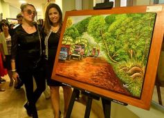 Foto de la galería: Con eje en el protagonismo de la mujer, artistas misioneras exponen obras en la Legislatura