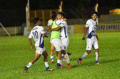 Foto de la galería: Dolorosa caída de Crucero ante Juventud Antoniana