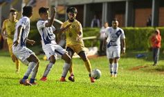 Foto de la galería: Dolorosa caída de Crucero ante Juventud Antoniana