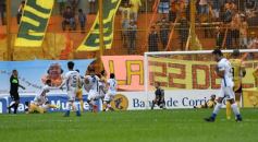 Foto de la galería: Dolorosa caída de Crucero ante Juventud Antoniana