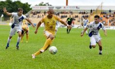 Foto de la galería: Dolorosa caída de Crucero ante Juventud Antoniana