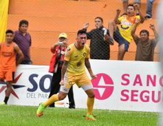 Foto de la galería: Dolorosa caída de Crucero ante Juventud Antoniana