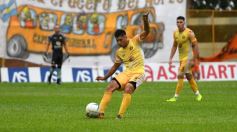 Foto de la galería: Dolorosa caída de Crucero ante Juventud Antoniana