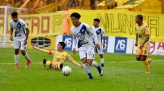 Foto de la galería: Dolorosa caída de Crucero ante Juventud Antoniana
