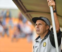 Foto de la galería: Dolorosa caída de Crucero ante Juventud Antoniana