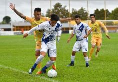 Foto de la galería: Dolorosa caída de Crucero ante Juventud Antoniana