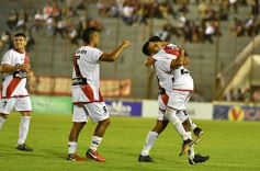 Foto de la galería: Guaraní demolió a Deportivo Jardín y es puntero en su grupo del Regional Amateur