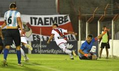 Foto de la galería: Guaraní demolió a Deportivo Jardín y es puntero en su grupo del Regional Amateur