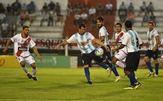 Foto de la galería: Guaraní demolió a Deportivo Jardín y es puntero en su grupo del Regional Amateur