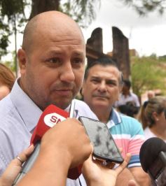 Foto de la galería: El Frente Popular Agrario y Social presentó a sus referentes en la plaza 9 de Julio
