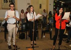 Foto de la galería: Una multitud acompañó la “Serenata a San José”