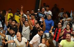 Foto de la galería: Postales del Mundial: delirio con la selección ante Sudáfrica en el Finito Gehrmann