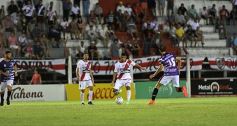 Foto de la galería: Un golazo de Troche le dio la clasificación a Guaraní