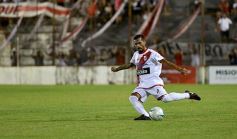 Foto de la galería: Un golazo de Troche le dio la clasificación a Guaraní
