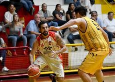 Foto de la galería: Tokio derrotó a Tirica por el Provincial