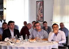 Foto de la galería: Herrera Ahuad explicó ante los empresarios su idea de trazabilidad