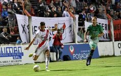 Foto de la galería: Guaraní dejó en el camino al duro Ferroviario y sigue en carrera