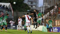Foto de la galería: Guaraní dejó en el camino al duro Ferroviario y sigue en carrera