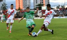Foto de la galería: Guaraní dejó en el camino al duro Ferroviario y sigue en carrera