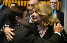 Foto de la galería: Passalacqua inauguró el período de sesiones 2019 en la Legislatura misionera y anunció el Programa ‘Construyo Mi Casa’